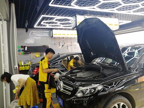 汽车店打蜡多少钱 汽车店打蜡多少钱