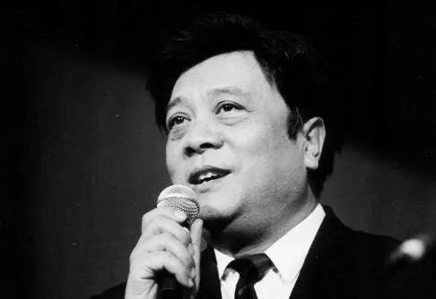 100秒回顾李兆基发家史 100秒回顾李兆基发家史