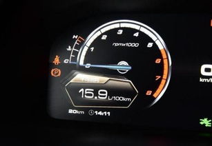 3.0汽车怠速油耗多少