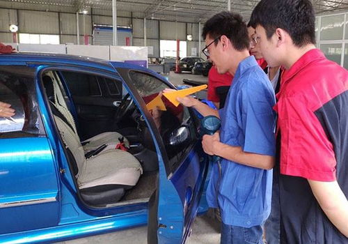 汽车门玻璃有多少层膜 汽车门玻璃有多少层膜