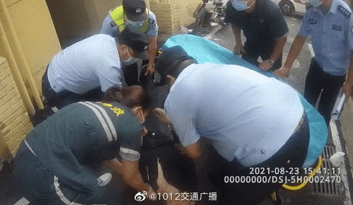 游客在卫生间抽烟引发火情 游客在卫生间抽烟引发火情