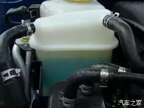 汽车防冻液会不会加多少(汽车防冻液加多少才合适?详解防冻液的添加与注意事项) 汽车防冻液会不会加多少(汽车防冻液加多少才合适?详解防冻液的添加与注意事项)