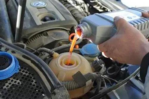 换汽车冷却剂要多少钱(换汽车冷却剂需要多少钱?全面解析费用因素) 换汽车冷却剂要多少钱(换汽车冷却剂需要多少钱?全面解析费用因素)